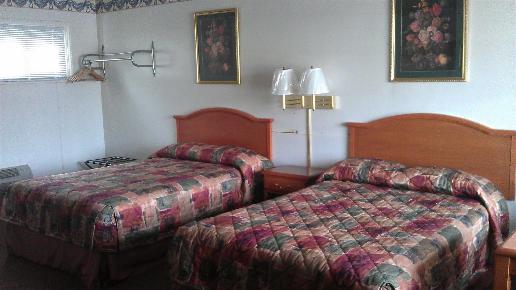 Bassett Motel ウィリアムズバーグ エクステリア 写真