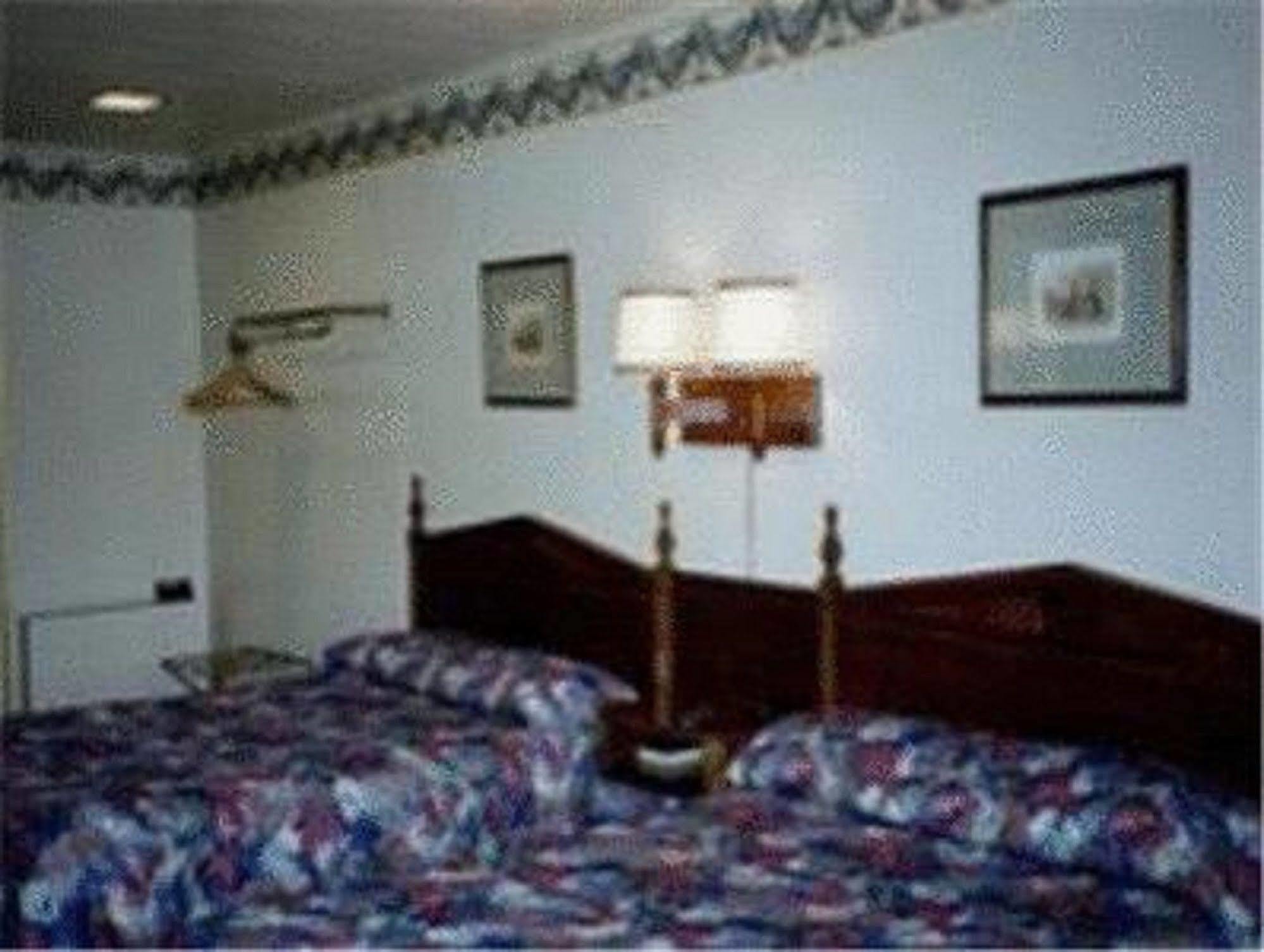 Bassett Motel ウィリアムズバーグ エクステリア 写真