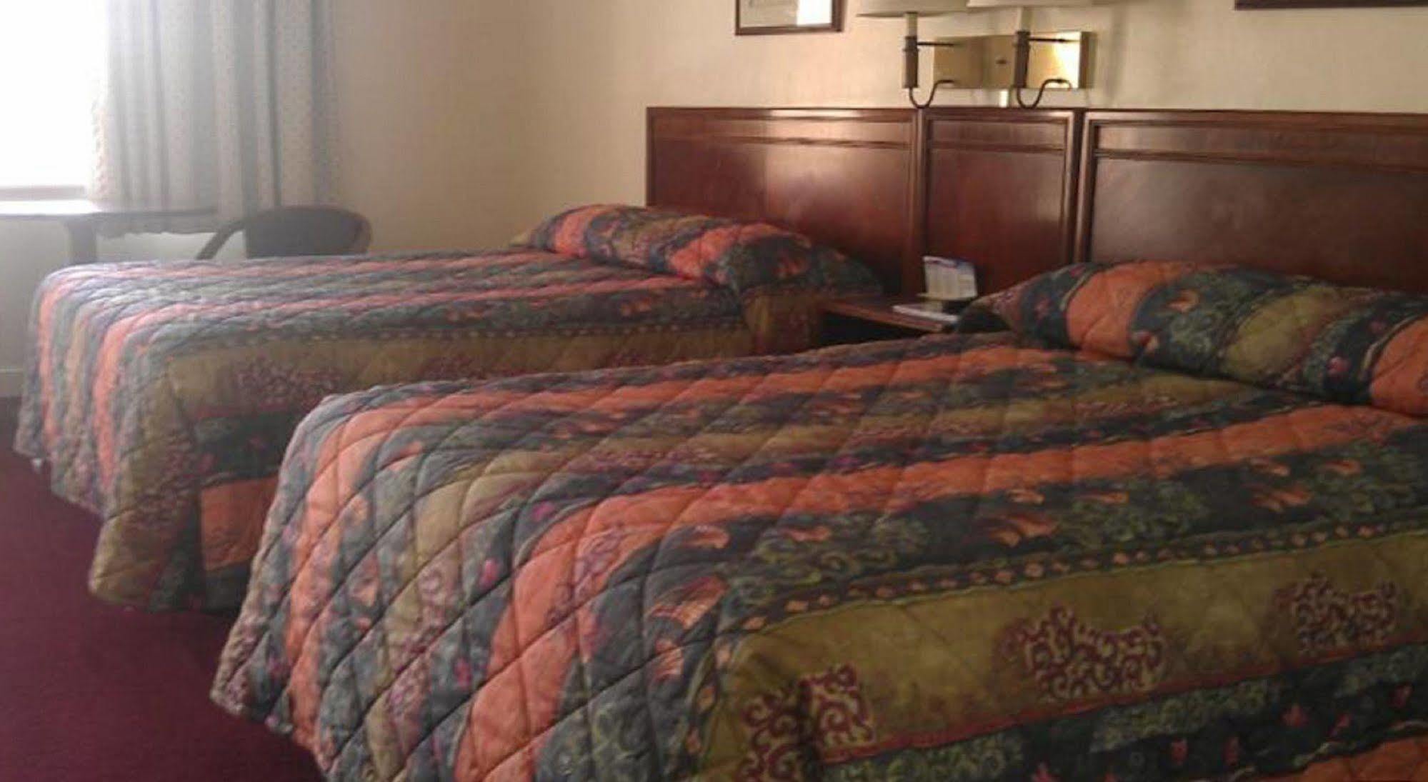 Bassett Motel ウィリアムズバーグ エクステリア 写真