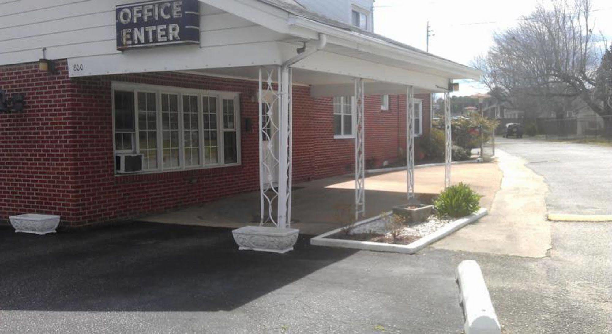 Bassett Motel ウィリアムズバーグ エクステリア 写真