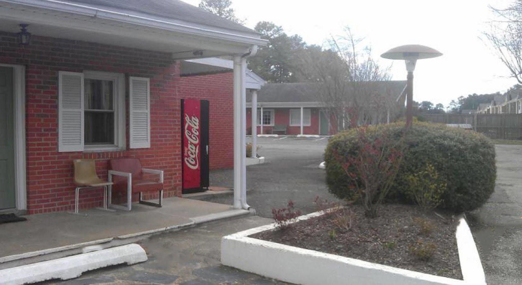 Bassett Motel ウィリアムズバーグ エクステリア 写真